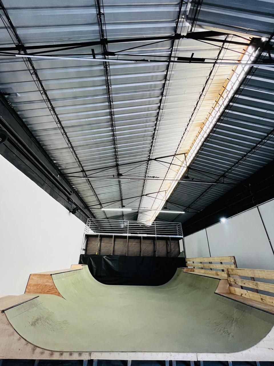 Mini ramp coberta da pista