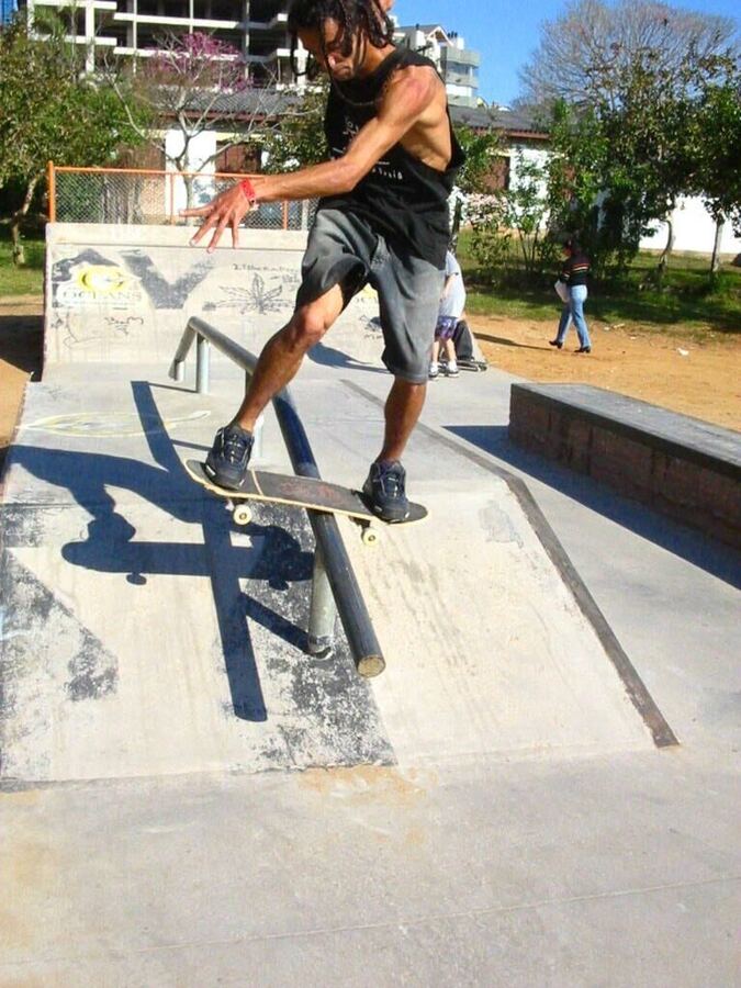 Descida em rampa de concreto